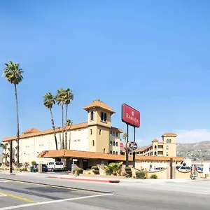 ramada-burbank-airport.topanaheimhotels.com/